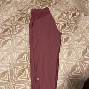 Dance Studio Jogger crop lululemon. Size 6